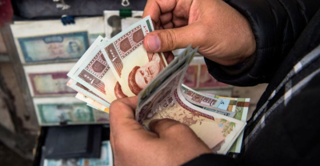 ارتفاع سعر الدولار في إيران مع تصاعد التوترات العسكرية