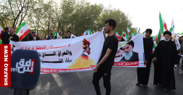 علم إيران يرفع بالبصرة.. مسيرة احتفالية بإنتهاء الحرب مع اسرائيل (صور وفيديو)