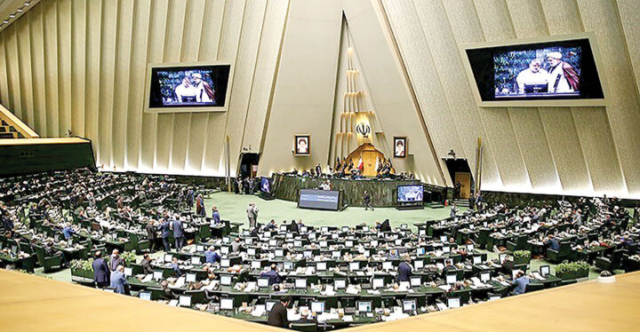 إيران تصادق مبدئياً على تعليق التعاون مع الوكالة الدولية للطاقة الذرية