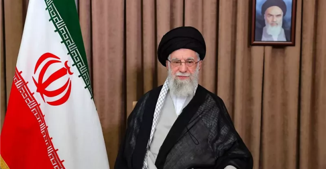أول تعليق لخامنئي على ضربة العديد: لن نخضع لاعتداء من أيّ كان