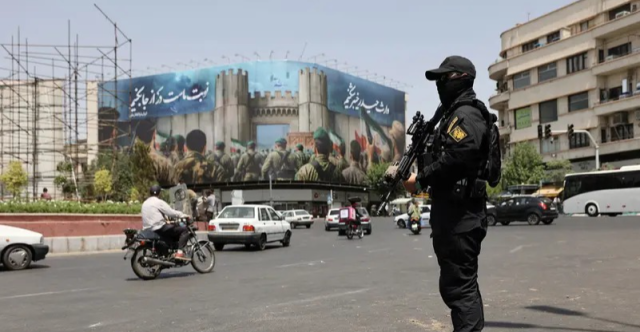 إيران تعلن اعتقال جواسيس لإسرائيل في أصفهان وفارس