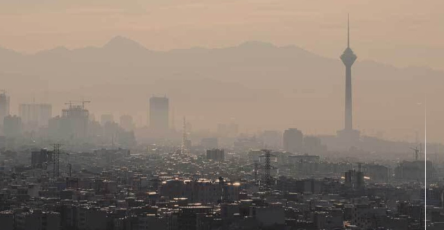 إلغاء جميع مباريات كرة القدم في طهران بسبب ارتفاع تلوث الهواء