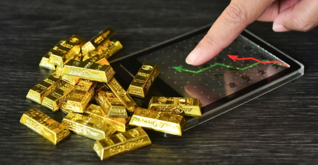 الذهب يستقر بدعم من ضعف الدولار