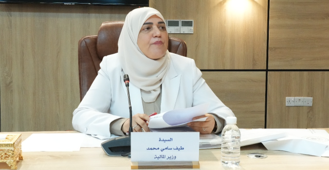طلب نيابي باستضافة وزيرة المالية في جلسة علنية (وثيقة)
