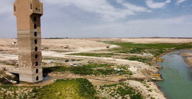 بحيرة عَنه في الأنبار.. نظام بيئي ينهار تحت وطأة العطش