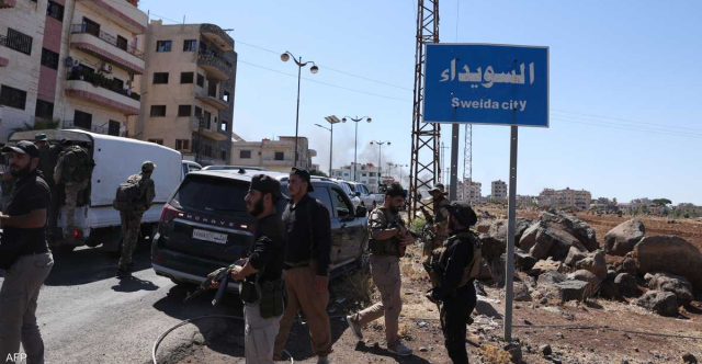 قوافل المساعدات تدخل معبر بصرى الشام في السويداء