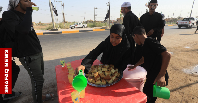 حنين.. طفلة تُجسد حب الحسين بالخدمة وتكمل مسيرة جدها (صور)
