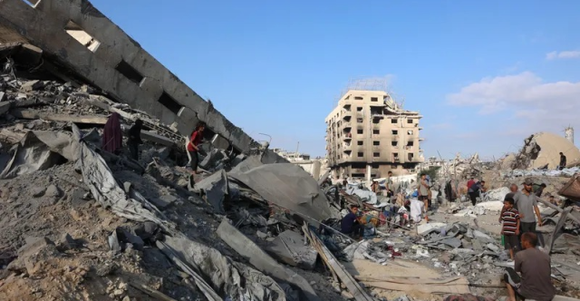 واشنطن تحضر مسودة جديدة لتسوية متعددة المراحل في غزة