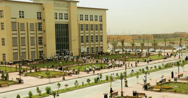 مركز اقتصادي يدعو إلى مراقبة الجامعات الأهلية العراقية بشأن العمل بالدفع الإلكتروني