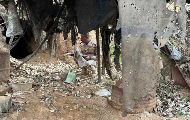 الطيران العراقي يقتل ثلاثة ارهابيين بحوزتهم وثائق مهمة في كركوك.. صور