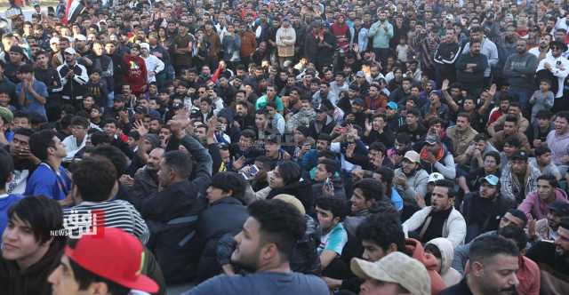من قلب بغداد.. الجماهير العراقية تحتشد في ساحة التحرير لمتابعة أسود الرافدين (صور)