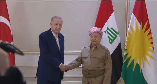 مسعود بارزاني يستقبل اردوغان ويعقدان اجتماعاً