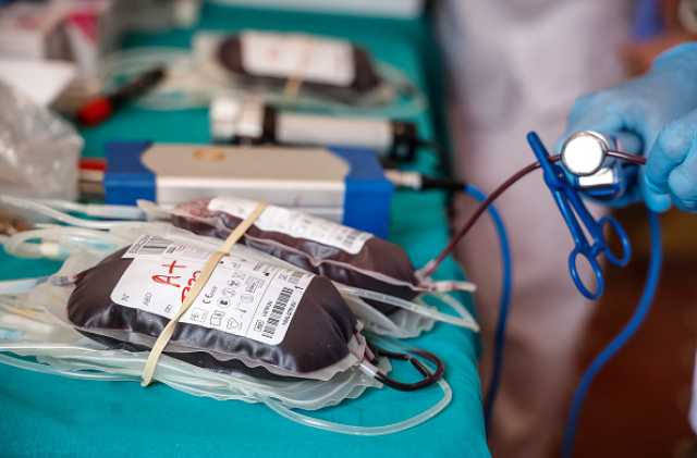 دم ملوث قتل 3 آلاف شخص.. ترقب لنتائج التحقيق بأكبر فضيحة صحية في بريطانيا