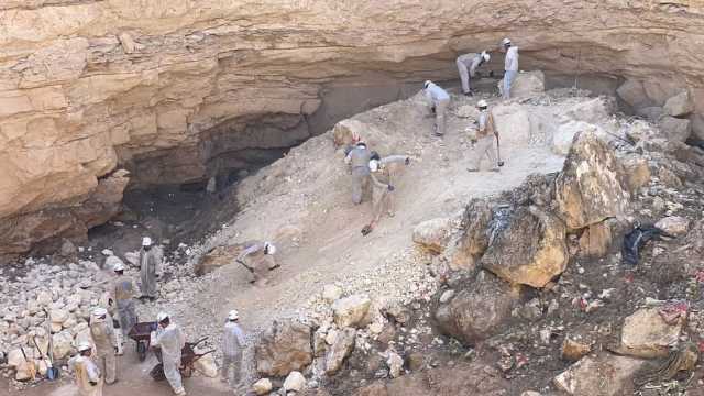 أمير الايزيديين يطالب بفتح مقبرة بئر علو عنتر الجماعية في تلعفر