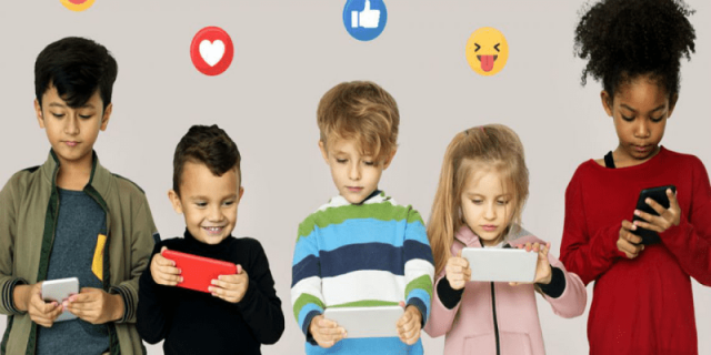 جراح أمريكي يدعو لوضع علامة تحذيرية للصحة العقلية على منصات التواصل