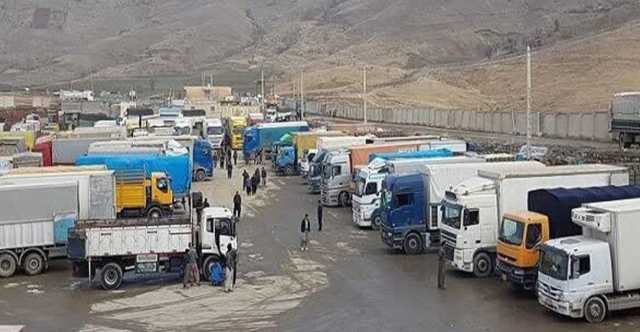 تحمل وقودا عراقيا.. إيقاف 400 شاحنة إيرانية في أراضي أفغانستان