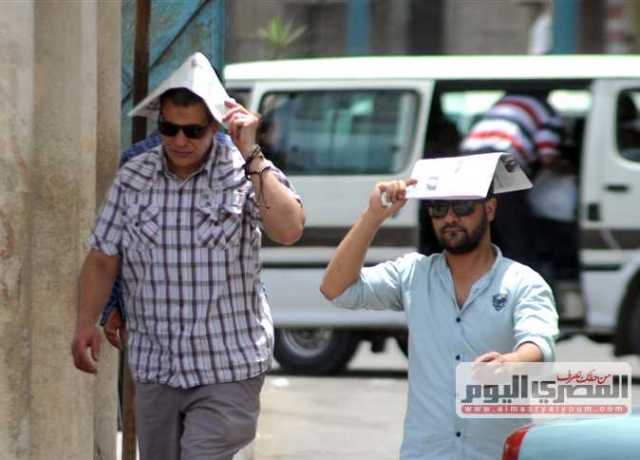 تسجل 45 درجة على عدة محافظات غدا.. هل تنكسر الموجة الحارة فى مصر ؟ الأرصاد تُجيب