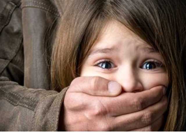 التحقيق مع كهربائي تعدي جنسيا علي طفلة داخل مسكنها بمنطقة مايو