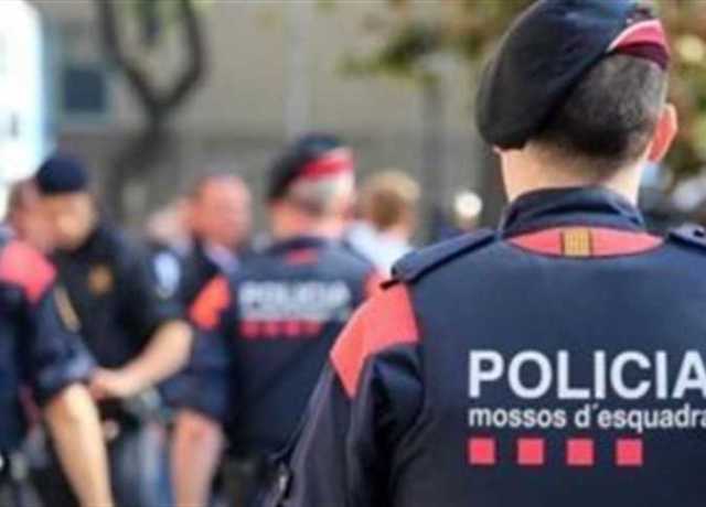 مدريد تعلن تفكيك شبكة دولية لتهريب المهاجرين من الجزائر إلى إسبانيا
