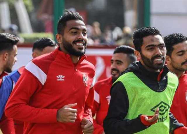 كهربا يجاور الشحات وطاهر.. بدلاء الأهلي أمام الإسماعيلي في الدوري الممتاز