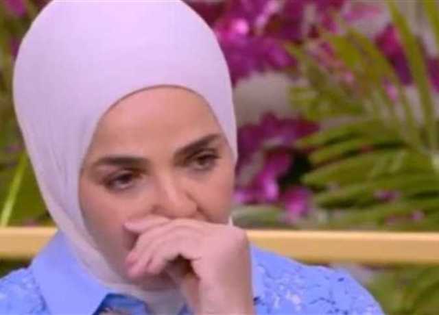 بعد وفاة علاء عبدالخالق.. منى عبدالغني: جيل التسعينيات يتمتع بحب وترابط حتى اليوم