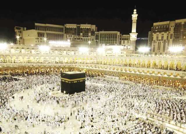 السعودية تعلن بدء موسم العمرة للمواطنين والمقيمين والخليجيين