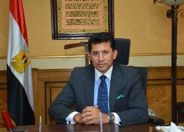 وزير الرياضة يشكر البعثة المصرية بعد انتهاء مشاركتها فى الدورة العربية.. ويشيد بالنتائج