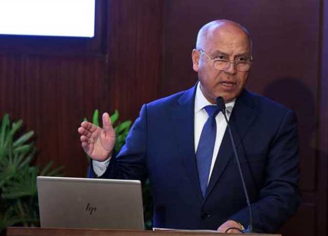 كامل الوزير عن أزمة الكهرباء: «بشغّل التكييف على 25.. وبكلّم الوزراء لو لقيت لمبة منورة»