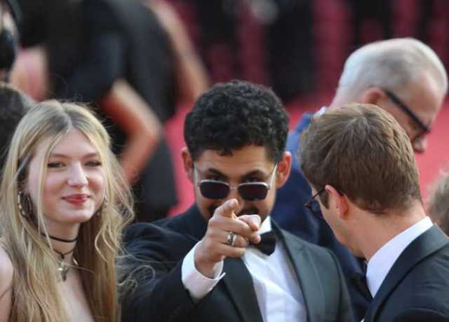 إشادات نقدية بأمير المصري بعد عرض فيلم In Camera في مهرجان كارلوفي فاري السينمائي