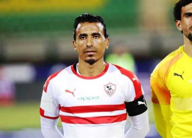 «عبدالشافي» يؤازر لاعبي الزمالك قبل البطولة العربية