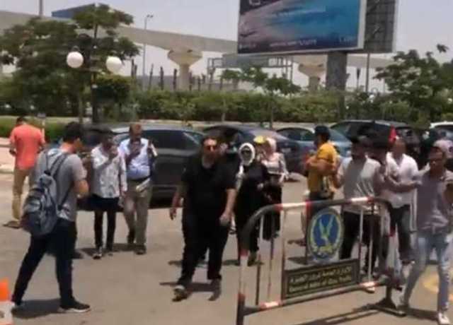 تشيع جثمان علاء عبدالخالق..وإيهاب توفيق يتبعه إلى مثواه الأخير (بث مباشر)