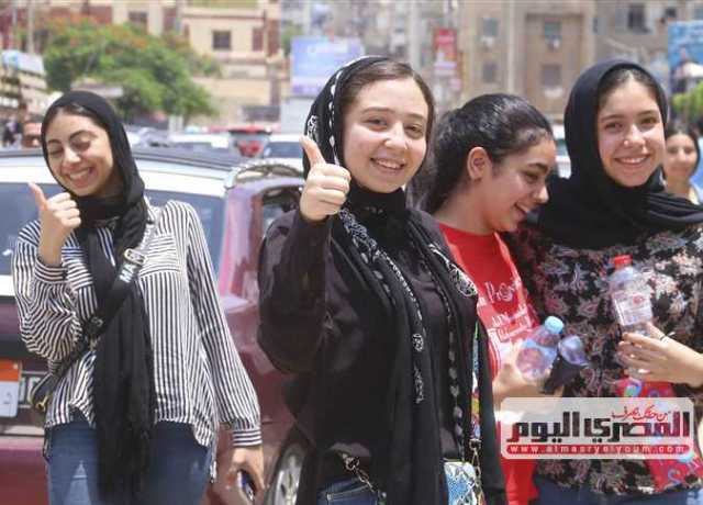 تباين آراء طلاب الثانوية العامة بسوهاج حول امتحان اللغة الإنجليزية