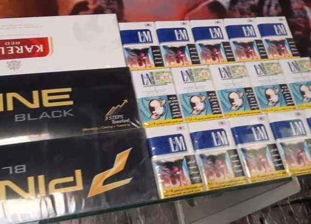 ضبط 710 علبة سجائر مستوردة منتهية الصلاحية في حملة تموينية بالأقصر