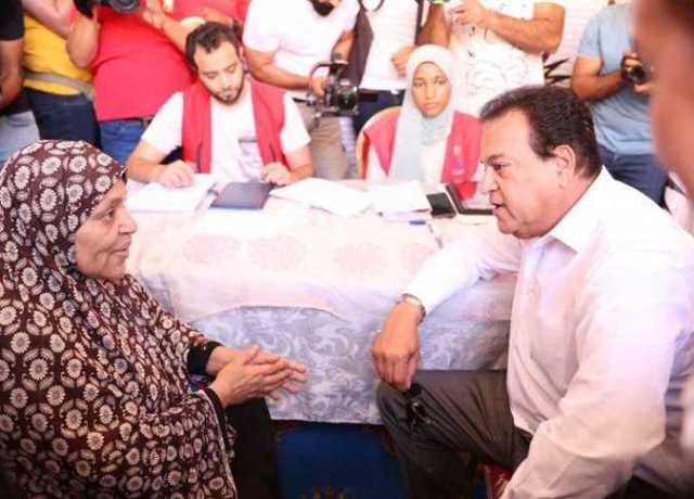 وزير الصحة يوجه ببناء مركز ووحدة صحية لأهالى بشائر الخير خلال جولته فى الإسكندرية