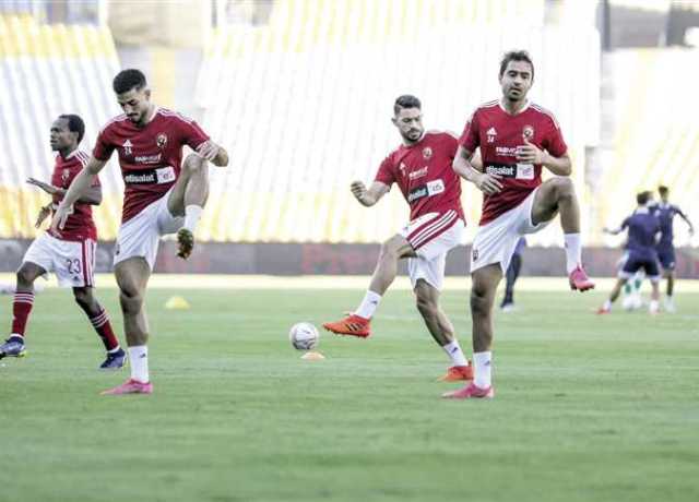 3 أزمات تضرب الأهلى قبل ساعات من مباراة القمة أمام الزمالك