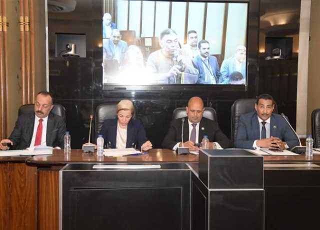 وزيرة البيئة تستعرض الخطة الإستراتيجية لمنظومة المخلفات من 2019 حتى 2023