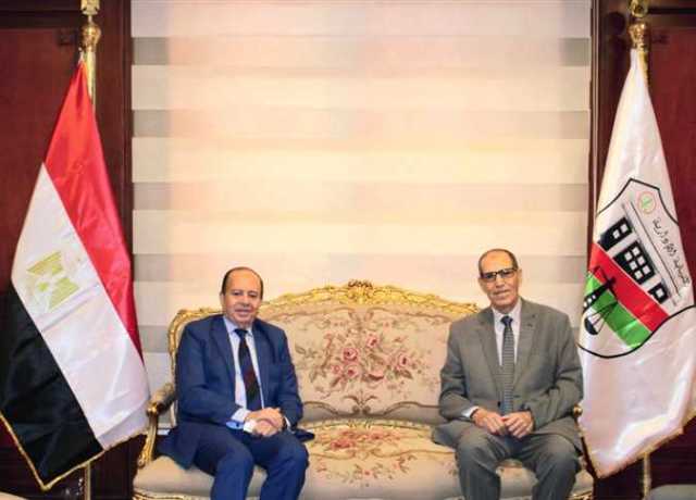 مساعد وزير العدل يهنئ رئيس النيابة الإدارية بتولي منصبه