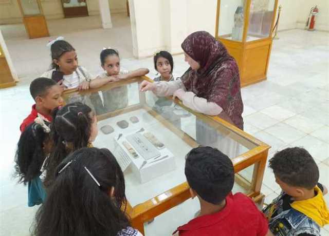 ورشة عمل عن الكتابة الهيروغليفية بمتحف آثار الوادي الجديد