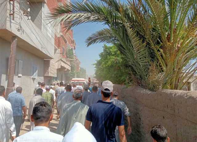 «ضحايا انهيار عقار حدائق القبة».. تشييع جنازة 5 أشخاص من أسرة واحدة بالشرقية