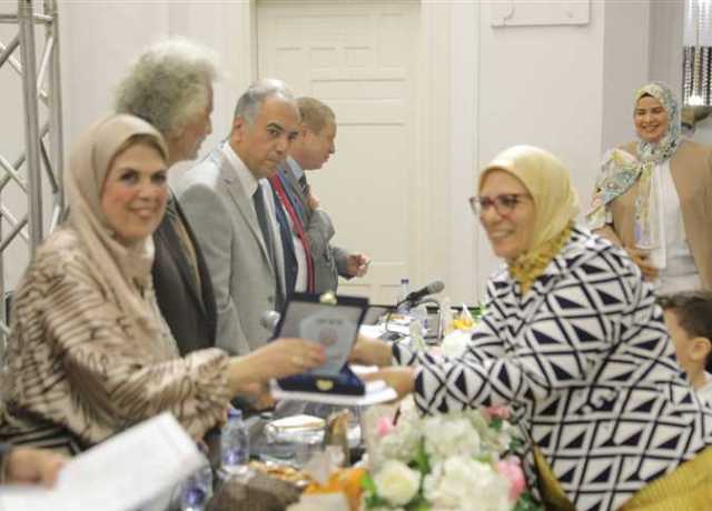 تحية لكل متفاني في موقعه.. تفاصيل الاحتفال بـ«يوم الطبيب» بالقاهرة