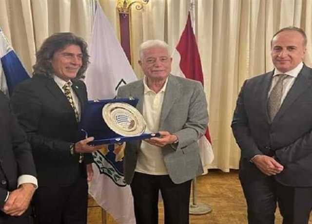 فودة يبحث مع السفير اليوناني زيادة الحركة السياحية