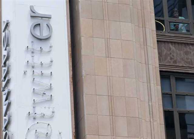 «تويتر» تستحوذ على «يوزرنيم» أحد المستخدمين يحمل شعارها الجديد
