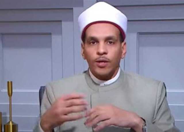 ما السن الشرعي لارتداء الحجاب؟ أمين الفتوى يوضح