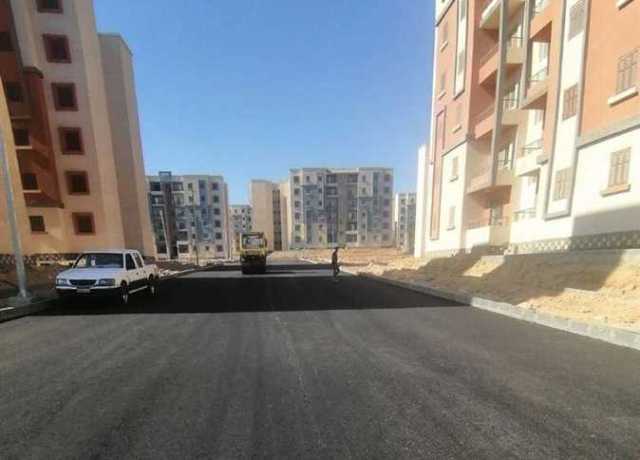 رصف طرق وشوارع بمركز مطاي بالمنيا ضمن الخطة الاستثمارية