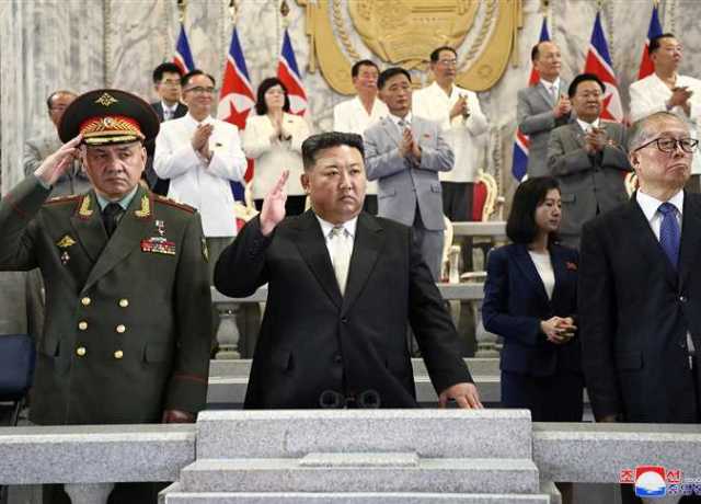 كوريا الشمالية تحتفل بالذكرى الـ70 لحرب التحرير بعروض عسكرية مبهرة
