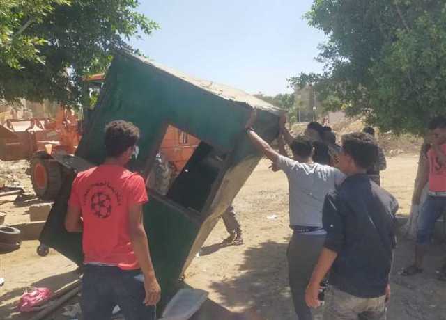 إزالة ٧ حالات بناء وإيقاف شدة خشبية في سمالوط بالمنيا