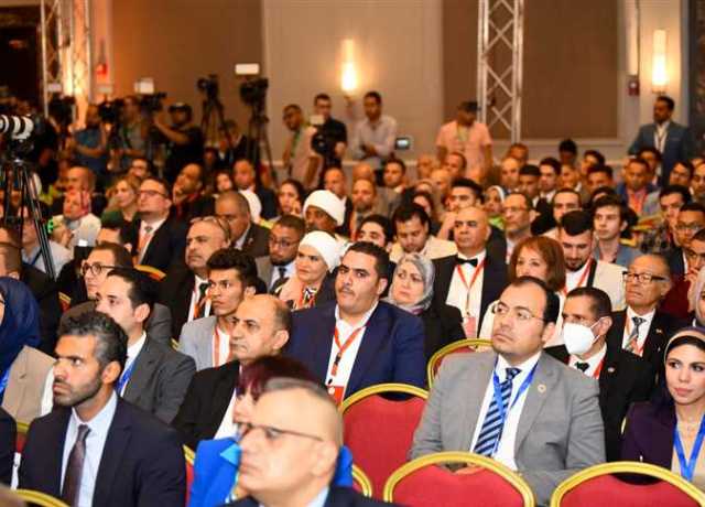 رئيس بنك القاهرة: 30 مليون محفظة تليفون في مصر.. و57 مليون بطاقة ائتمانية