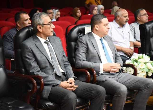 محافظ بورسعيد يستعرض مستجدات تطوير منطقة شمال سهل الحسينية (صور)