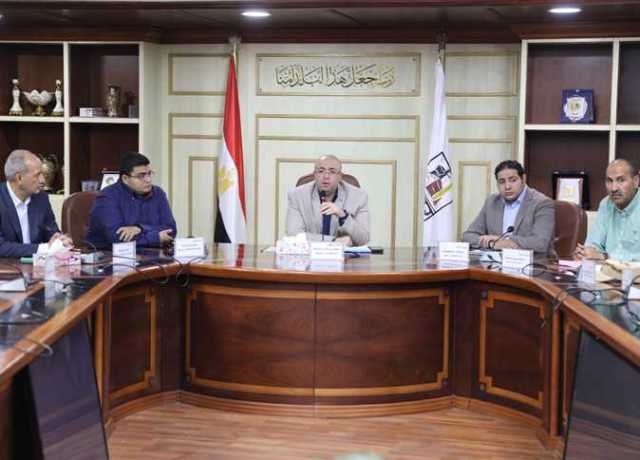 محافظ بني سويف يتابع إجراءات تنفيذ خطة الدولة في مجال ترشيد استهلاك الكهرباء