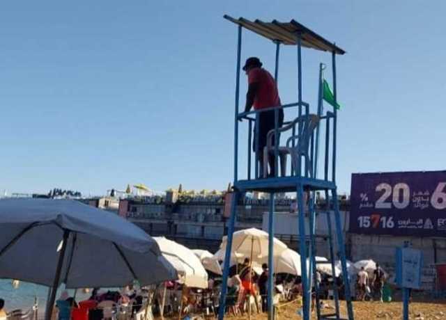 بسبب ارتفاع الأمواج.. شواطئ الإسكندرية ترفع الرايات الحمراء